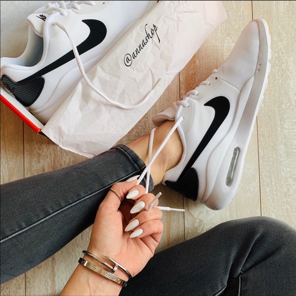 nike air max oketo outfit